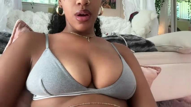 prettyblackgal live webcam preview