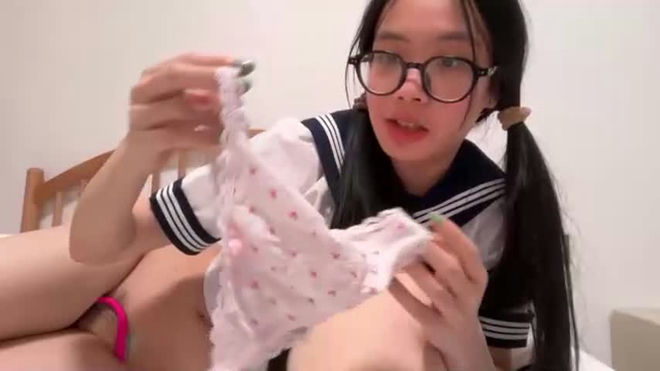poppyluvuuu live webcam preview