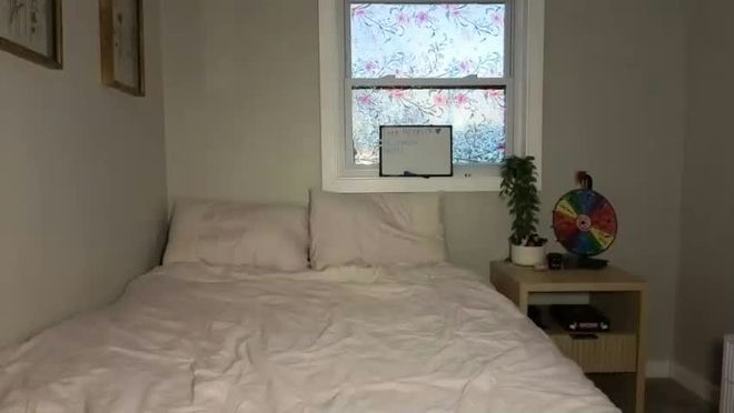 scarletterose_504259 live webcam preview