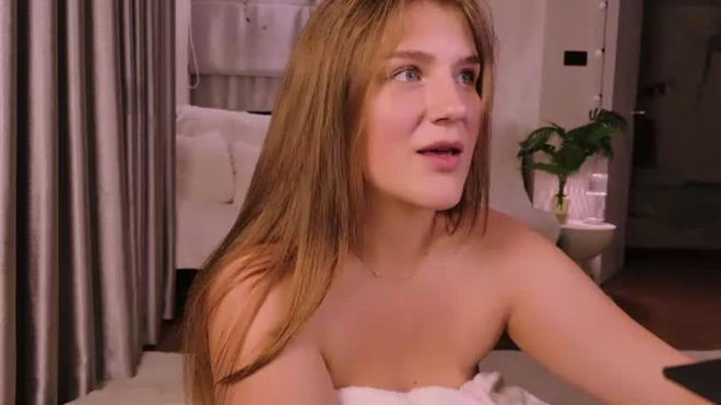 velvetsirenn live webcam preview