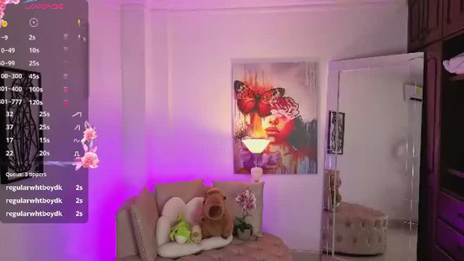 nataasha___ live webcam preview