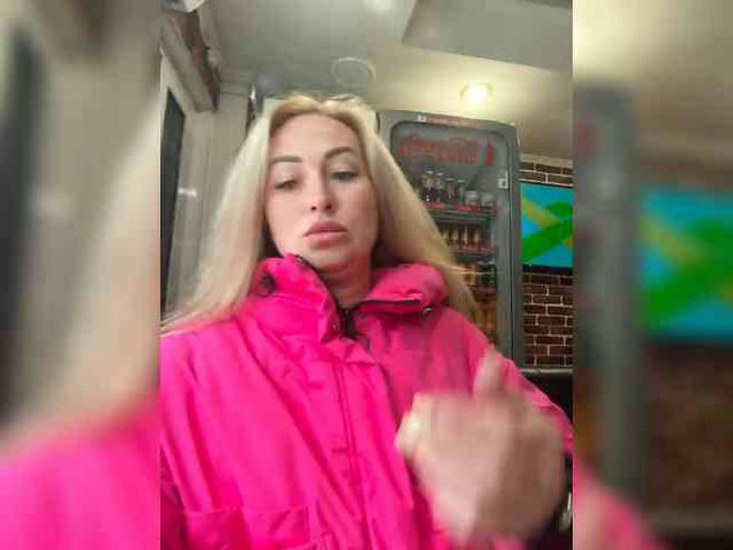 MOLLY-7 live webcam preview