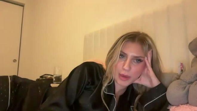 skye_summerss live webcam preview