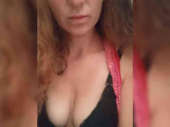 Lisa1989 live webcam preview