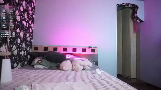 _lovely_mikh live webcam preview