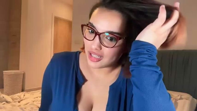 fizzyhasrizz live webcam preview