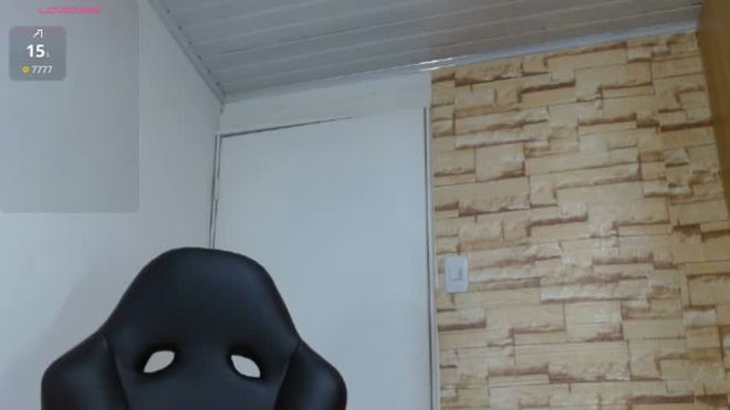 monickhotpri live webcam preview