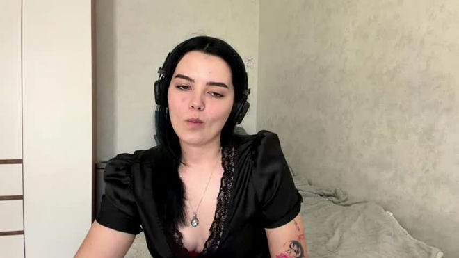 frosted_bloom live webcam preview