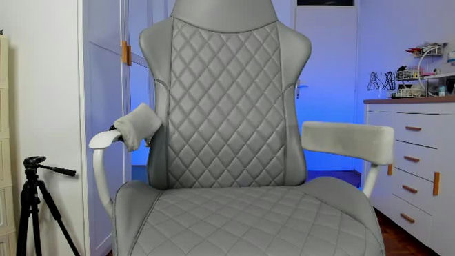 alice_ginger live webcam preview