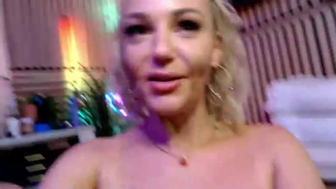 cumguzzlingskank live webcam preview