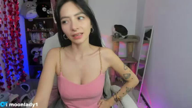 moonlady_ live webcam preview