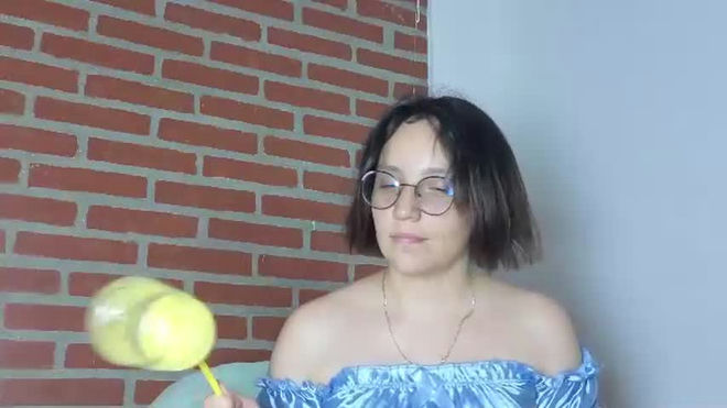 eliza_gh live webcam preview