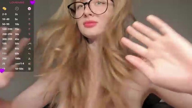 mollytucker live webcam preview