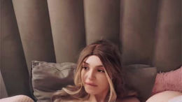 vivid_girls webcam thumbnail