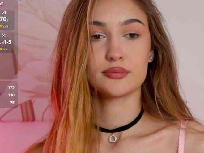 -Lana-Chester- live webcam preview