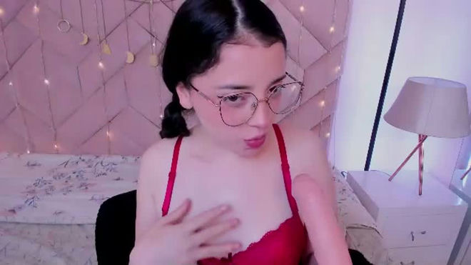 nina_thomps live webcam preview