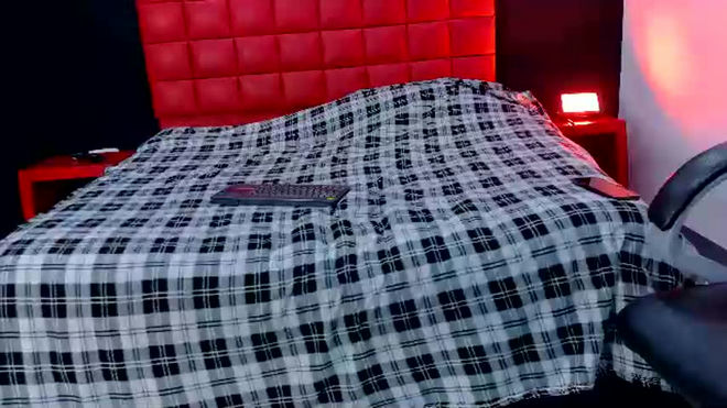 lilithfotcrass_ live webcam preview