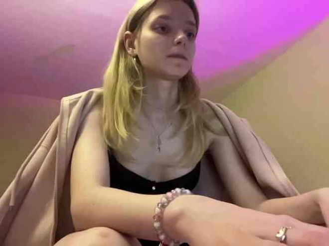 BonnyBlu live webcam preview