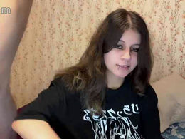 Crystal-Porn-Love webcam thumbnail