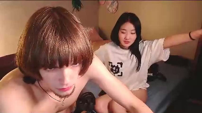 yunayves live webcam preview