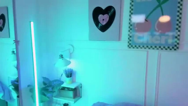 zoe_lynch_ live webcam preview