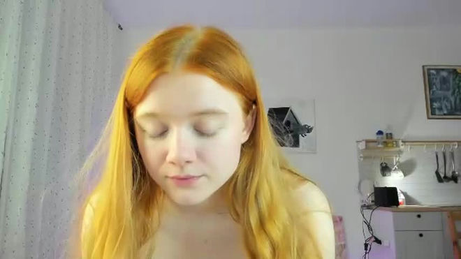 liiil_eva live webcam preview