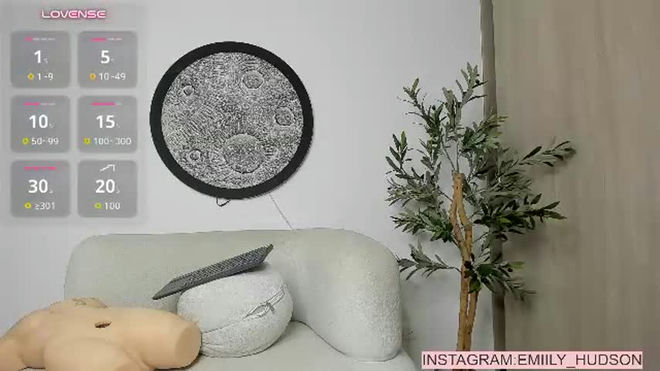 emily_huddson_ live webcam preview