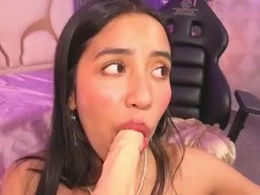 joselyn_tay webcam thumbnail