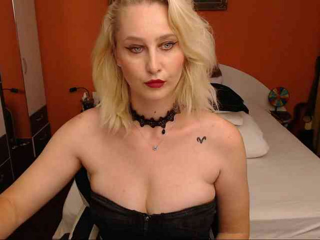 NatashaRouge live webcam preview