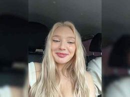 AmmyAlexInPublic webcam thumbnail