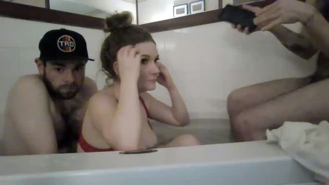 monamorrison live webcam preview