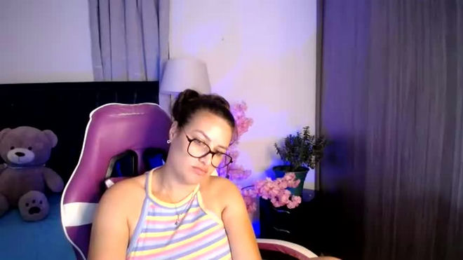 esmeralda098 live webcam preview