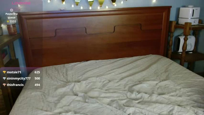 daisy_lovely live webcam preview