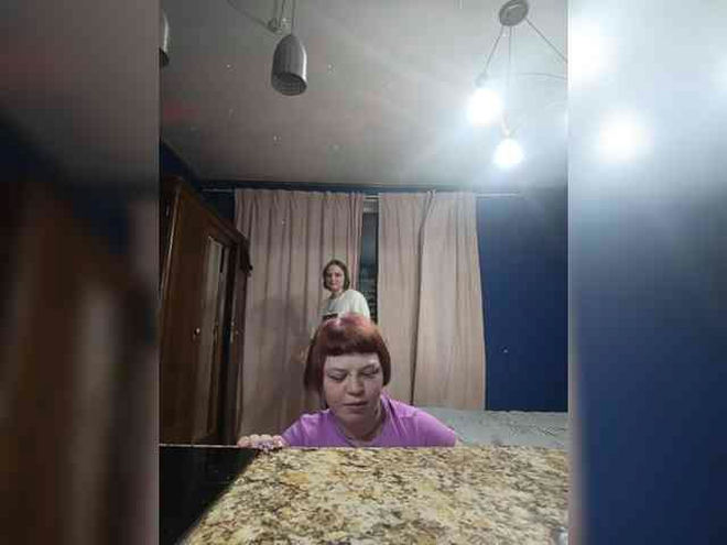 Anna272127 live webcam preview