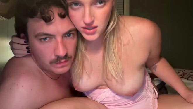 enjoythemoment87 live webcam preview