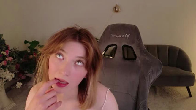 crimsonvixen_ live webcam preview