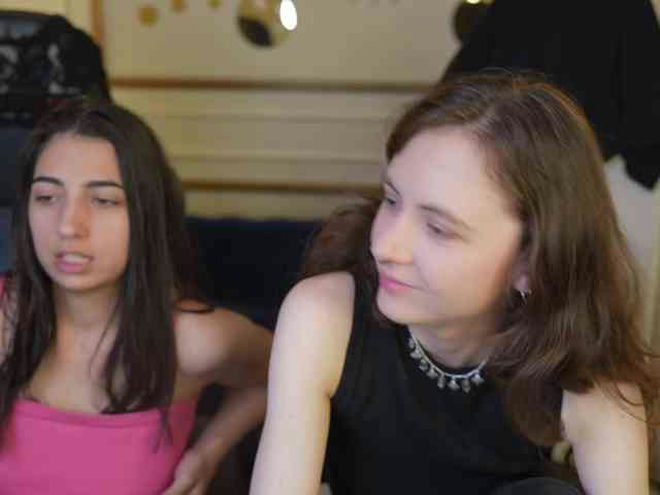OrlyFlameTeam live webcam preview