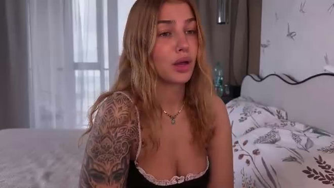 anna_six live webcam preview