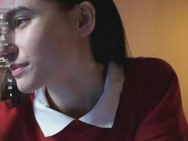 this_is_lilly live webcam preview